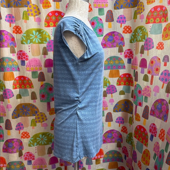 Aventura Sleeveless Blouse. Medium? - Picture 4 of 10